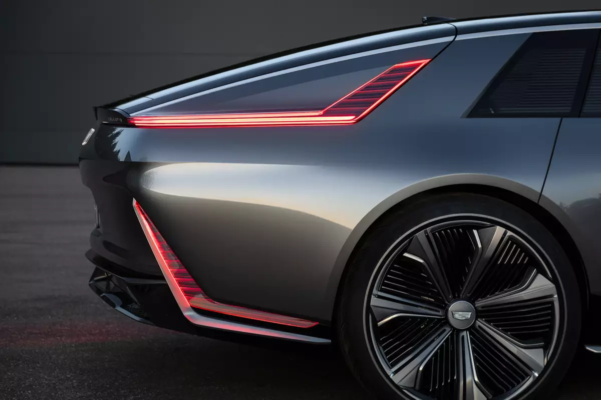 электрокар Cadillac Celestiq Тест-драйв