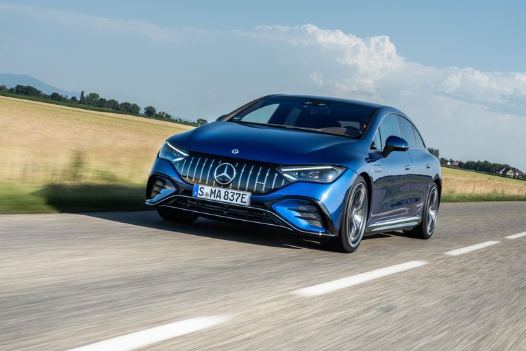 Mercedes-AMG EQE тест-драйв