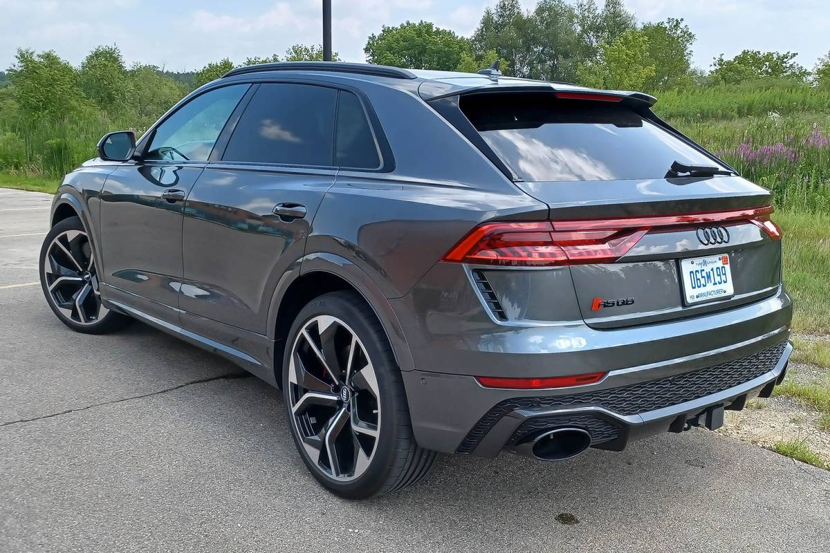 Тест-Драйв Audi RS Q8 2021 года