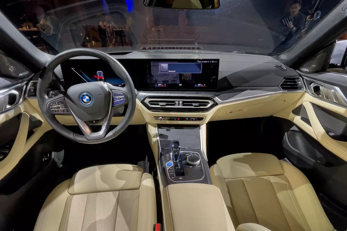 цены BMW i4