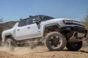 Пикап GMC Hummer EV 2023 года -Тест-драйв: 7 плюсов и 3 минуса