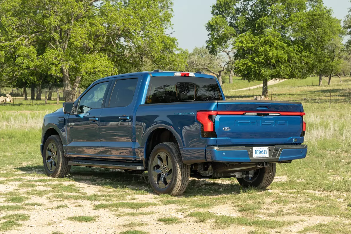 Ford F-150 Lightning E V Тест-драйв
