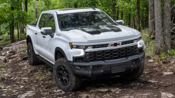 Первый взгляд на Chevrolet Silverado 1500 ZR2 AEV Bison 2023 года: Тест-драйв, Тест-драйв, сегодня, 2026