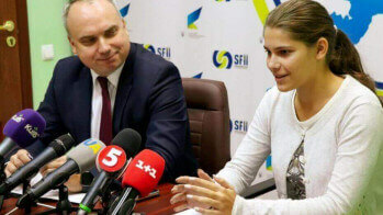 Школьница из Украины изобрела инновационный способ спасения в закрытой машине, Автоновости, сегодня, 2026