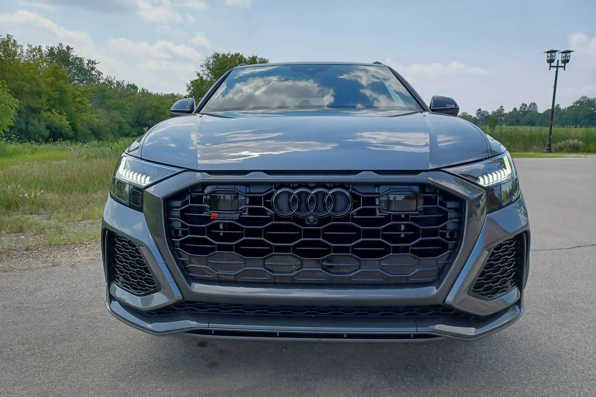 Цена Audi RS Q8 2021 года