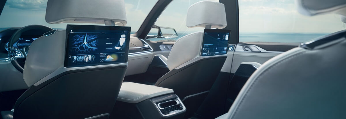 Интерьер BMW X8
