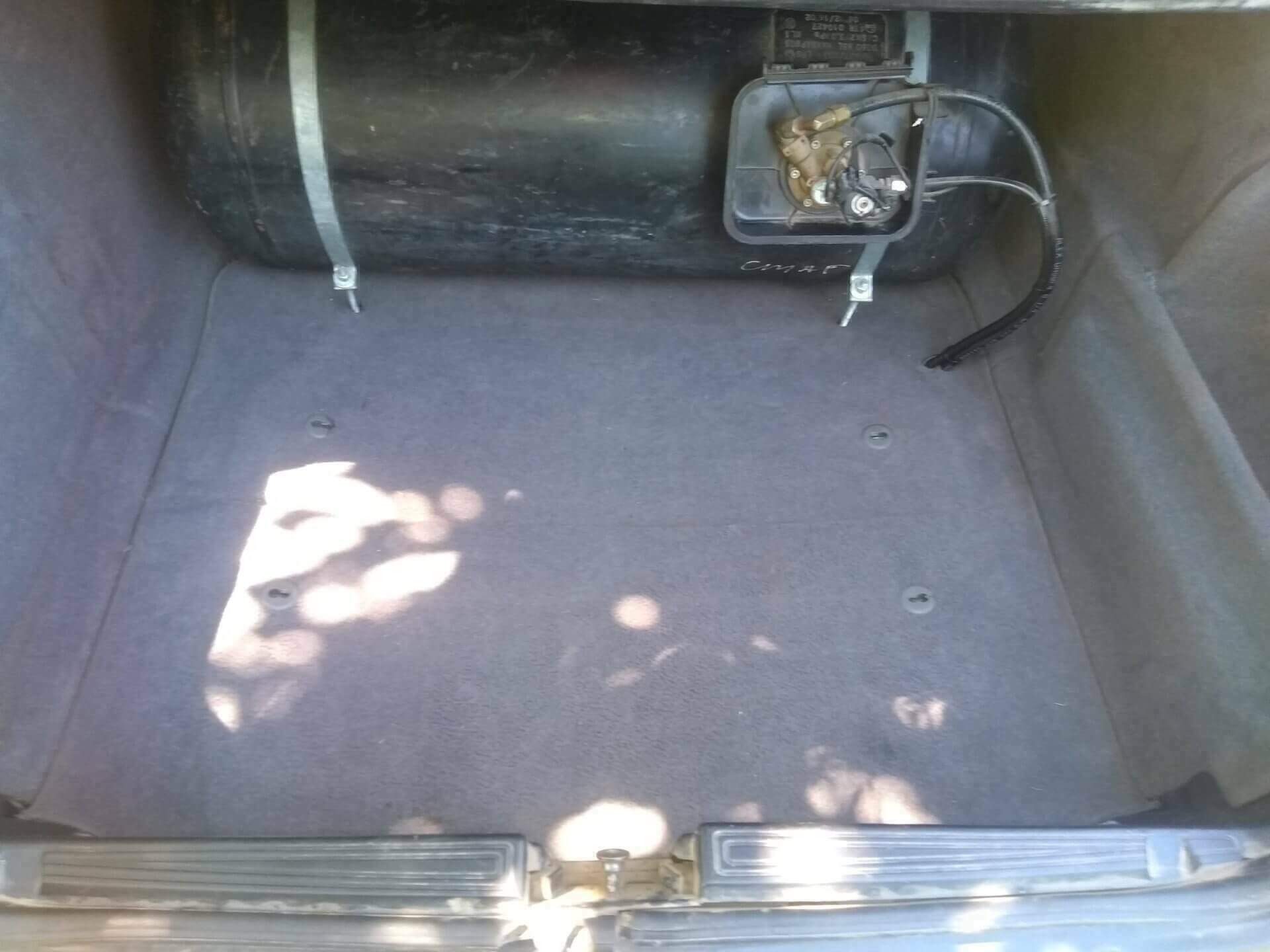 Химчистка багажника, BMW E38, самостоятельно, чистая обшивка багажника