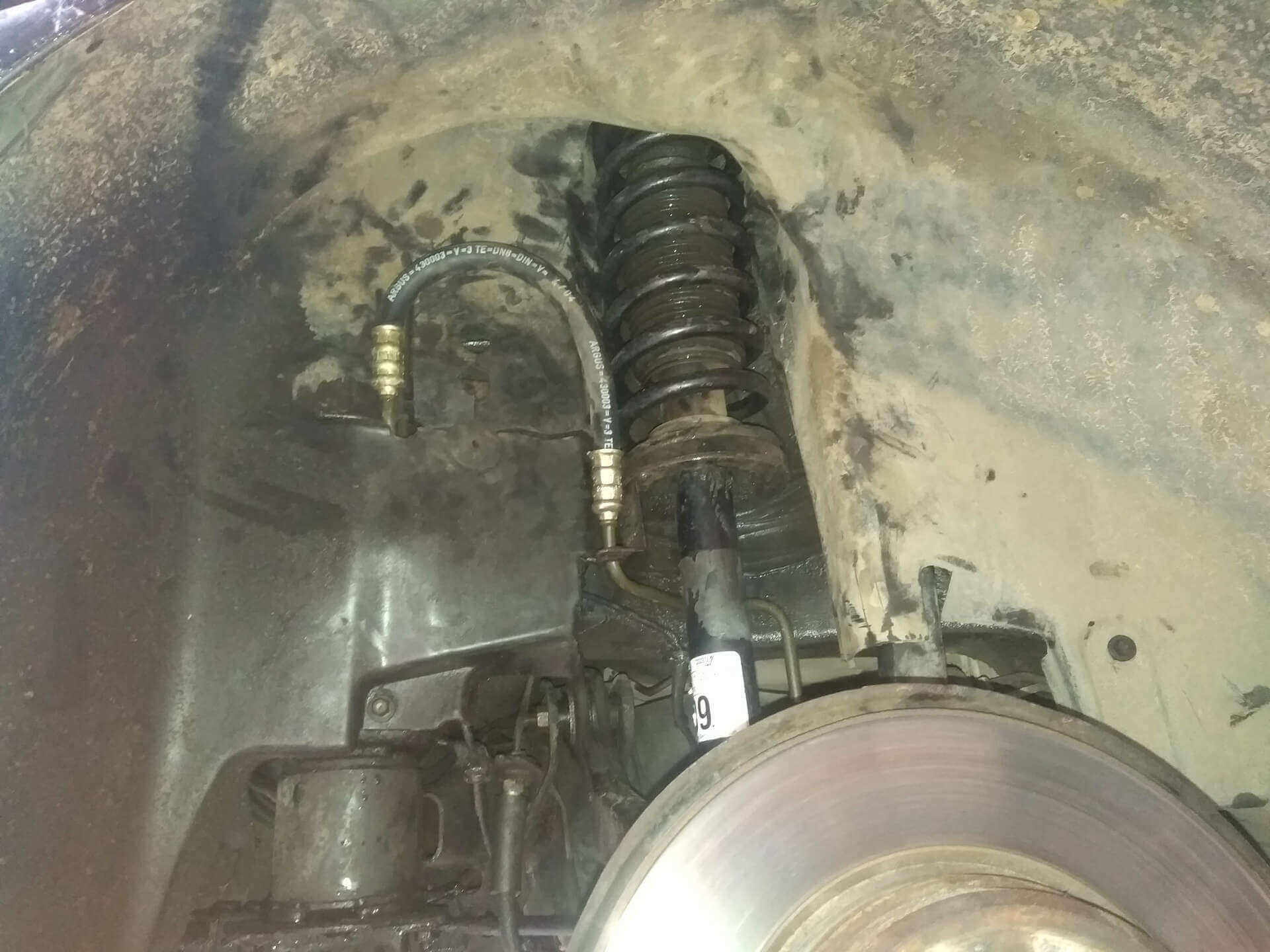 Гидроподвеска на e38 740iL. амортизатор, BMW e38 740iL