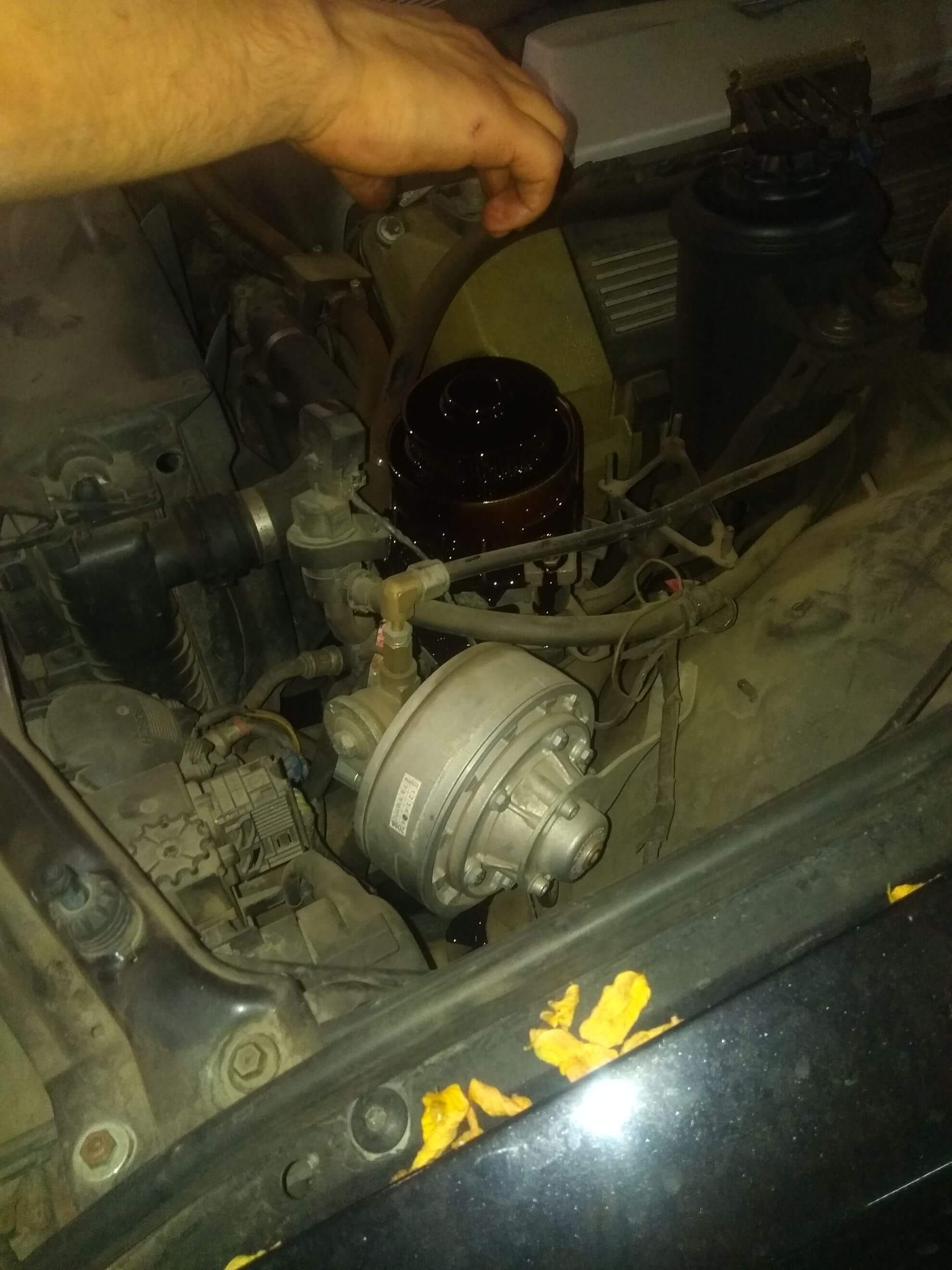 замена масляного фильтра на BMW