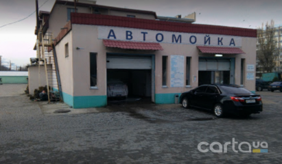 , Чаривная улица, 72