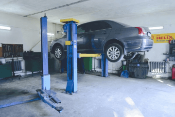 Автокомплект